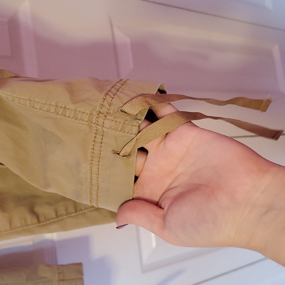 Capris - Picture 5 of 7